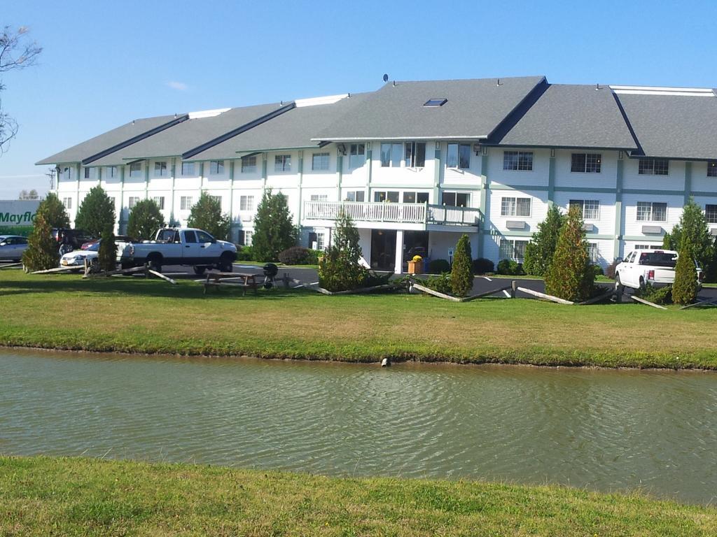 Days Inn By Wyndham Shelburne/Burlington Exterior foto